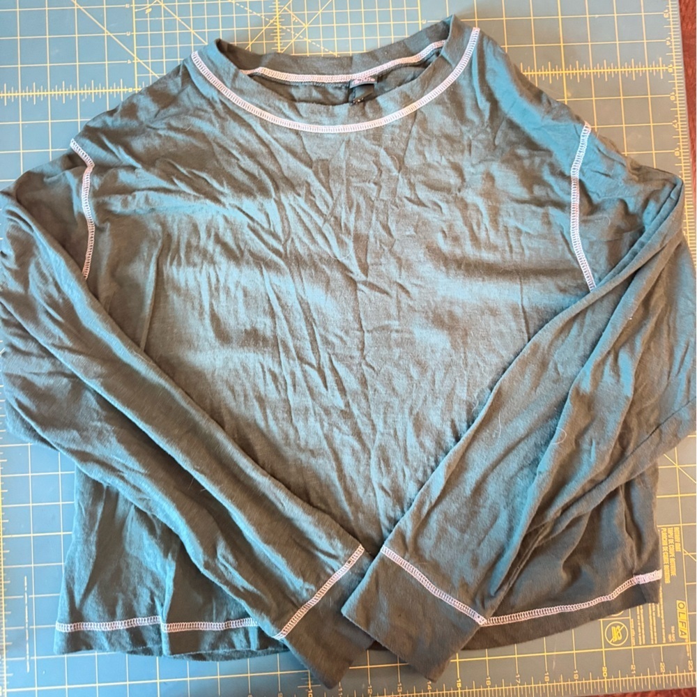 Wild Fable Green Top with White Topstitching​ - Picture 2 of 5